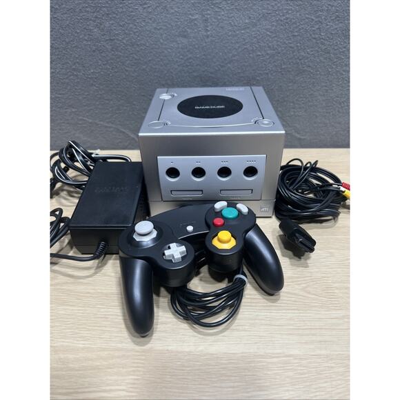 Nintendo GameCube Console 1 Controller & 3 Games Bundle Tested WORKS - Picture 2 of 13